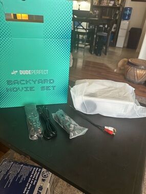 Dude Perfect Backyard Movie Set - Teal Projector Kit